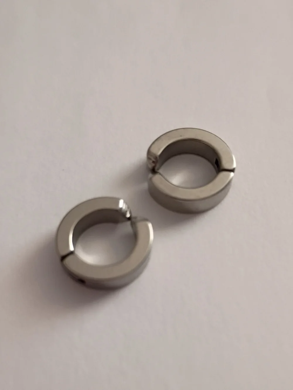 Polished Silver Men's Huggie Hoop Earrings - Minimalist Style
